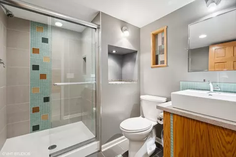 323 Darrow Ave, Evanston, IL 60202 photo 16