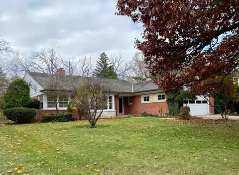 4043 Bunker Ln, Wilmette, IL 60091
