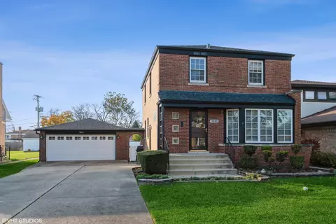 8824 Central Park Ave, Evanston, IL 60203