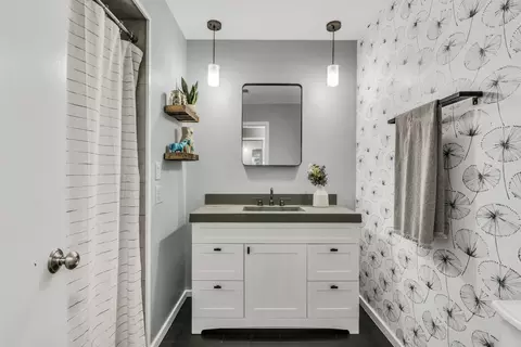 Bath - 449 High Rd, Cary, IL 60013 photo 1 of 4