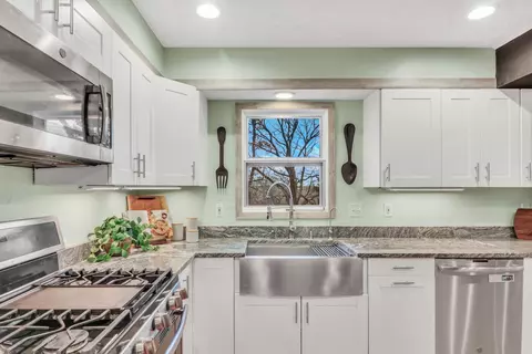 Kitchen - 449 High Rd, Cary, IL 60013 photo 2 of 2