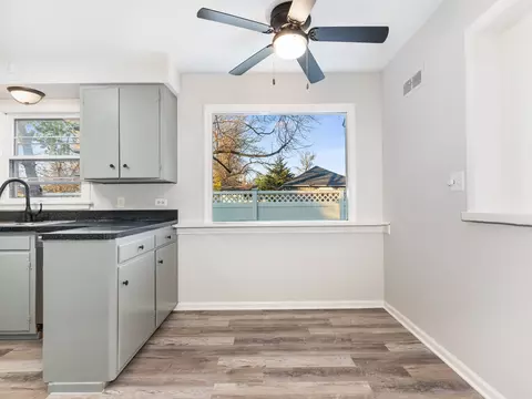 Kitchen - 570 Algona Ave, Elgin, IL 60120 photo 5 of 5