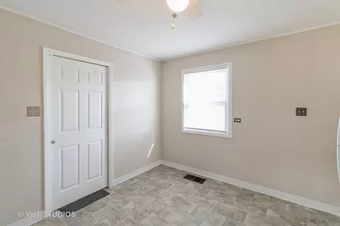 2600 Kirchoff Rd, Rolling Meadows, IL 60008 photo 8