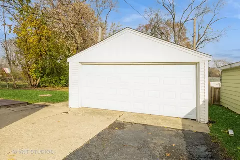 2600 Kirchoff Rd, Rolling Meadows, IL 60008 photo 3