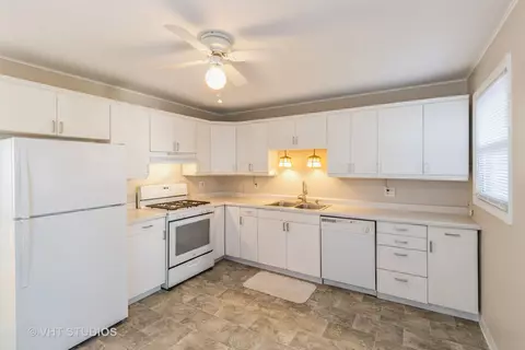2600 Kirchoff Rd, Rolling Meadows, IL 60008 photo 6