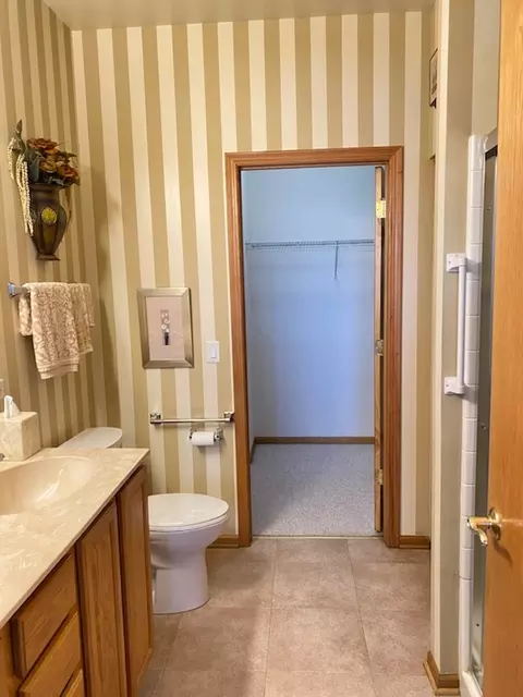 Undisclosed, Lockport, IL 60441 photo 22
