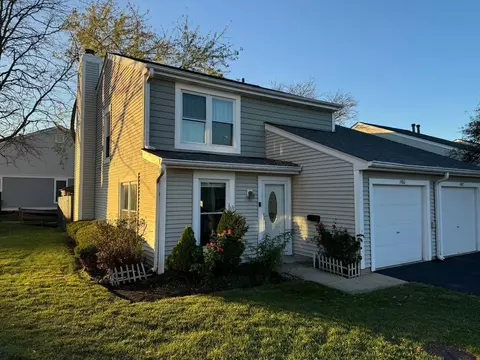 Exterior - 1980 Georgetown Ln, Hoffman Estates, IL 60169 photo 3 of 6