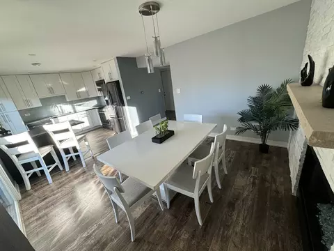 Dining - 1980 Georgetown Ln, Hoffman Estates, IL 60169 photo 1 of 3