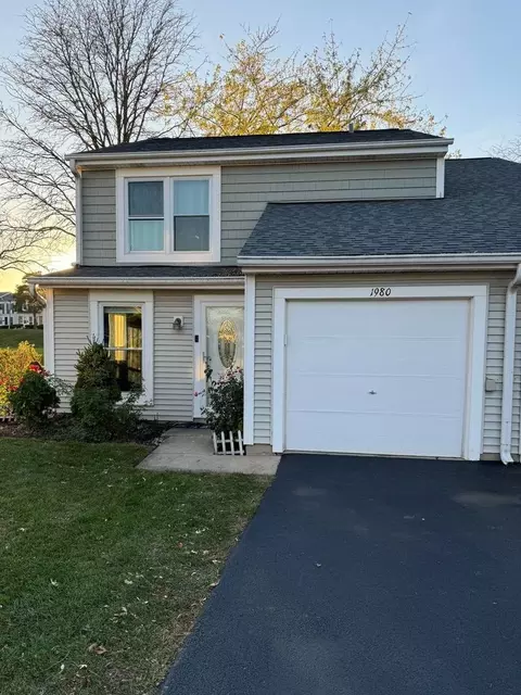 1980 Georgetown Ln, Hoffman Estates, IL 60169