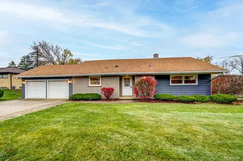 2646 Hobson Rd, Downers Grove, IL 60516
