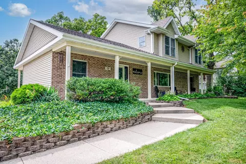419 Oak St, Lockport, IL 60441