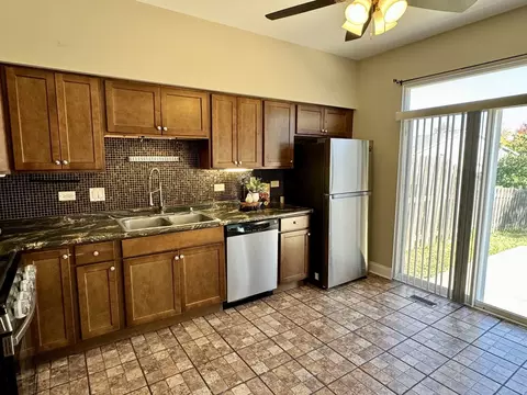 3006 Hoffman St, Plano, IL 60545 photo 9