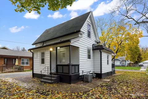 806 Iowa Ave, Aurora, IL 60506 photo 14
