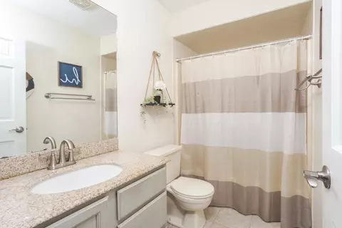 Bath - 509 Amherst Dr, Normal, IL 61761 photo 4 of 4