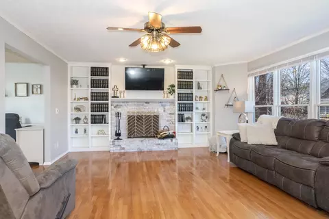 Living - 509 Amherst Dr, Normal, IL 61761 photo 1 of 5