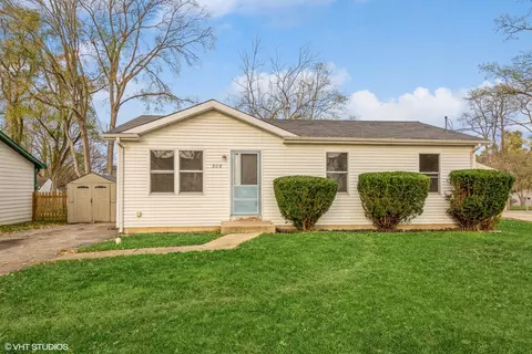 306 David Ct, Island Lake, IL 60042