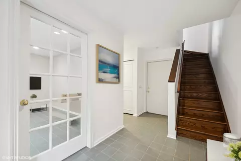 Entry Way - 19 Gale Ave, River Forest, IL 60305 photo 1 of 1