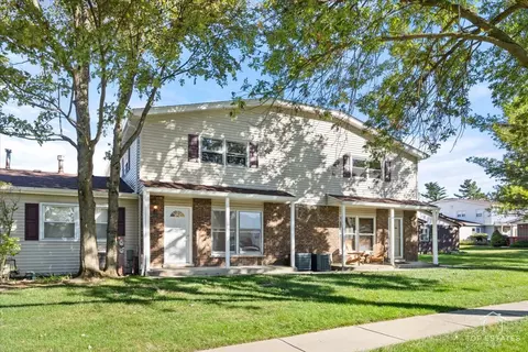 19517 S 116th Ave #B, Mokena, IL 60448