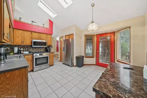 Kitchen - 6342 Michael Ln, Matteson, IL 60443 photo 1 of 3