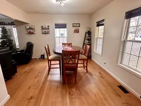 Dining - 316 W Chippewa St, Dwight, IL 60420 photo 2 of 4