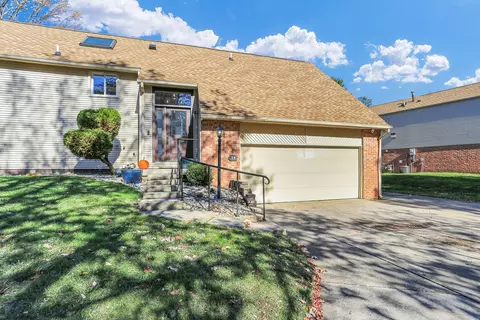 24 Fields East Dr #24, Champaign, IL 61822 photo 36