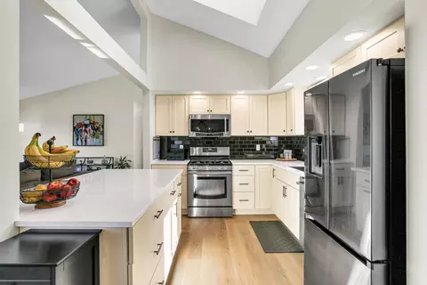 24 Fields East Dr #24, Champaign, IL 61822 photo 8