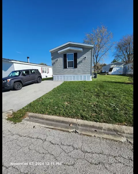 33 Saint Michaels Dr, Bourbonnais, IL 60914