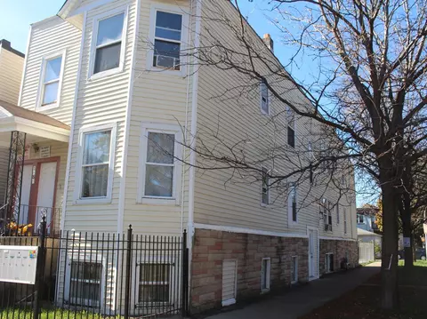 1656 N Central Park Ave, Chicago, IL 60647 photo 2