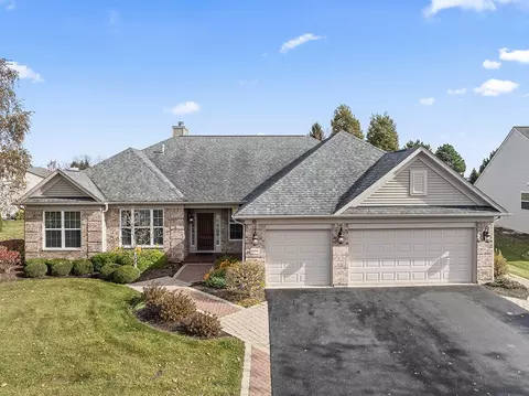 12736 Zinnia Ct, Huntley, IL 60142