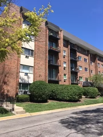 4731 Saint Joseph Creek Rd #5B, Lisle, IL 60532