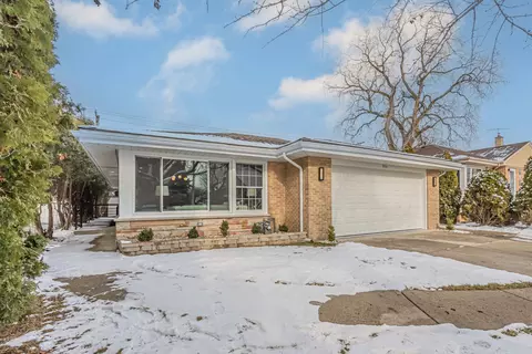 1814 Oakton St, Park Ridge, IL 60068