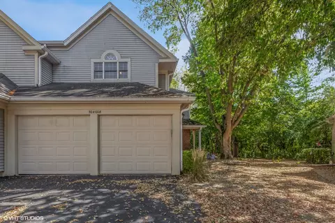 30 W008 Laurel Ct, Warrenville, IL 60555