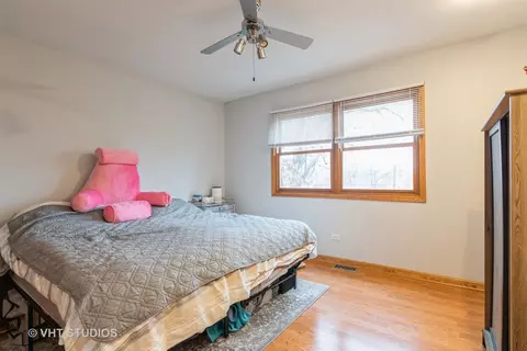 917 Valley Ave, Mchenry, IL 60051 photo 12