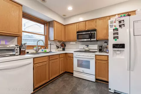917 Valley Ave, Mchenry, IL 60051 photo 11