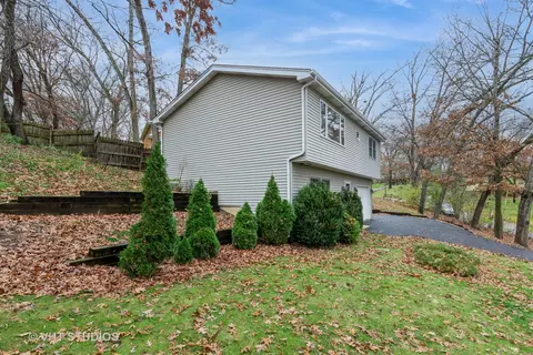 917 Valley Ave, Mchenry, IL 60051 photo 20