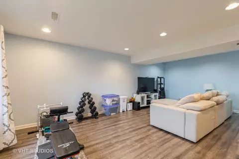 917 Valley Ave, Mchenry, IL 60051 photo 16