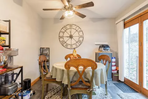 917 Valley Ave, Mchenry, IL 60051 photo 10