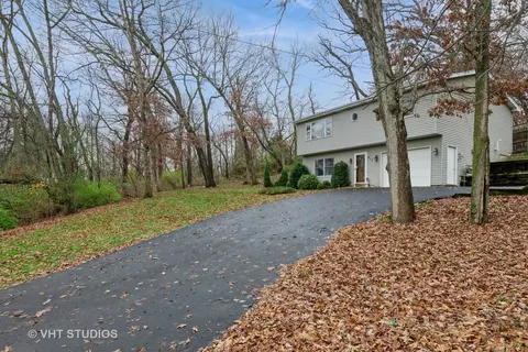 917 Valley Ave, Mchenry, IL 60051 photo 5