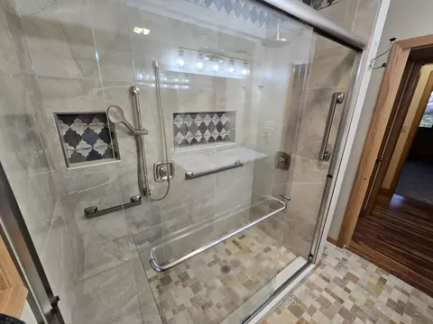 Bath - 1207 Cemetery Rd, Lee, IL 60530 photo 3 of 6