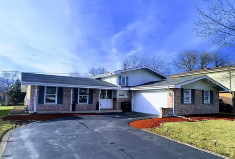 17104 Kenwood Ave, South Holland, IL 60473