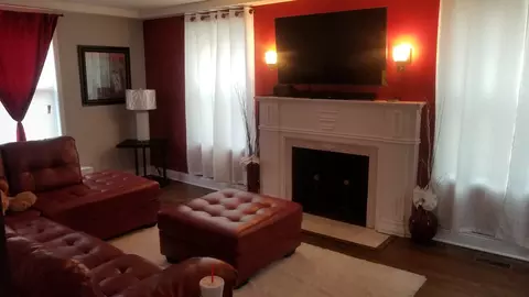 Living - 542 E 84th St, Chicago, IL 60619 photo 1 of 2