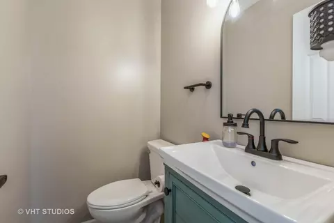 790 Laurel Dr, Aurora, IL 60506 photo 12