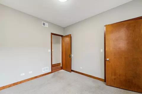Bedroom - 421 E 45th St #2E, Chicago, IL 60653 photo 5 of 5