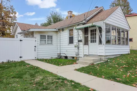 307 Stephen St, Lemont, IL 60439