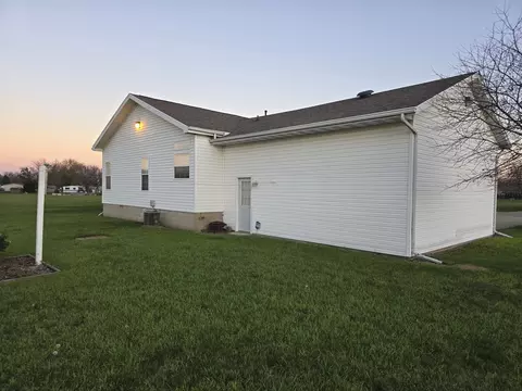 306 Grace Dr, Bloomington, IL 61704 photo 24