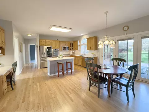 Kitchen - 30 W786 Warwick Way, Wayne, IL 60184 photo 3 of 5