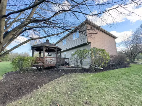 Exterior - 30 W786 Warwick Way, Wayne, IL 60184 photo 6 of 11