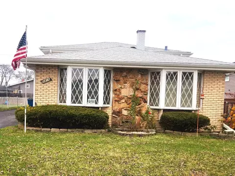 5416 138th St, Crestwood, IL 60418