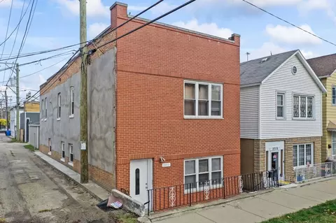 2713 S Crowell St, Chicago, IL 60608