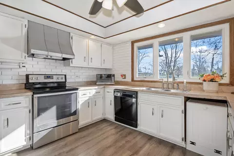 Kitchen - 3541 E Danne Rd, Crete, IL 60417 photo 1 of 5